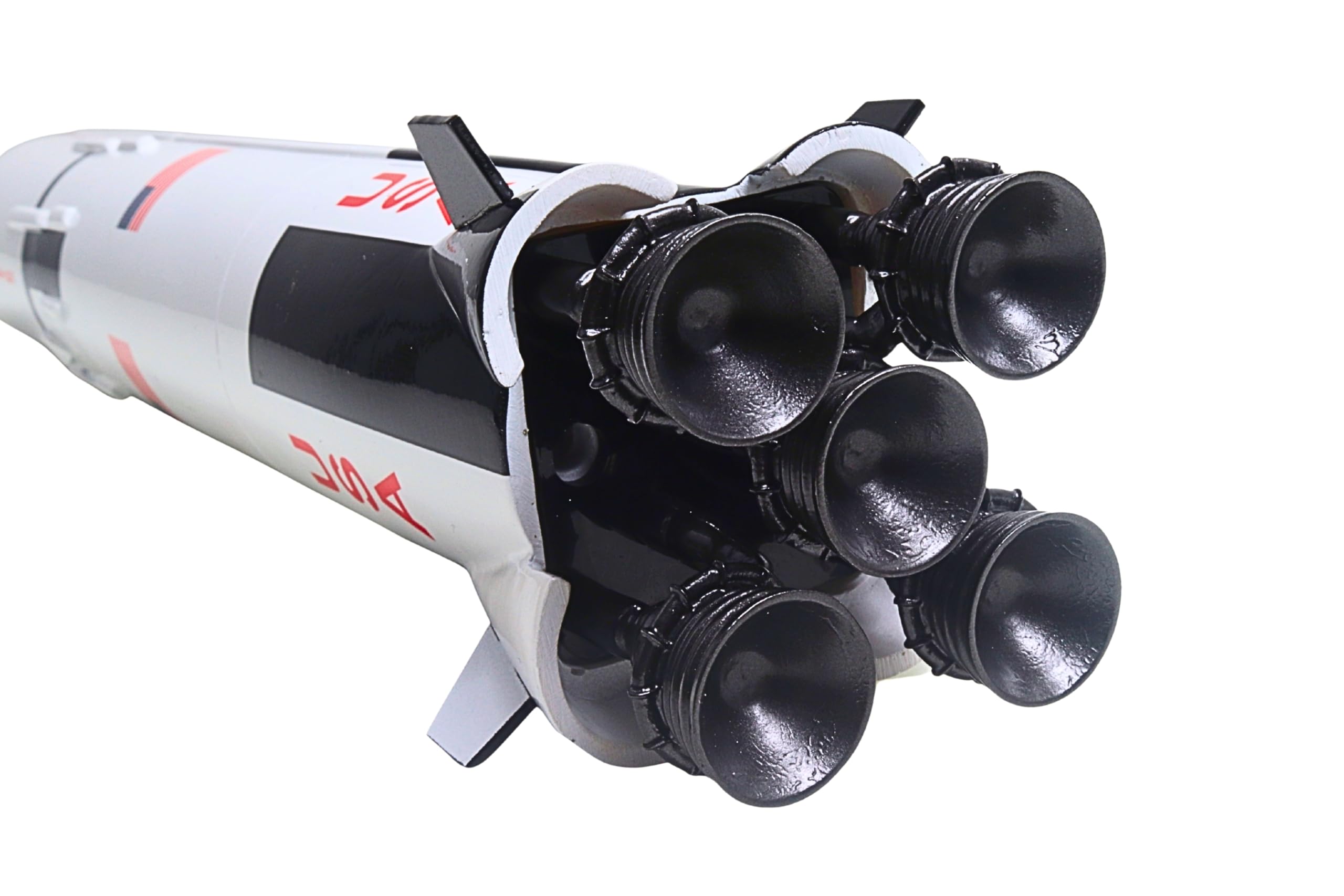 Daron Executive Series Collectible Saturn V Rocket 1/200 Scale Resin Model with Base Model Perfect for Ages 12+ - Image 4