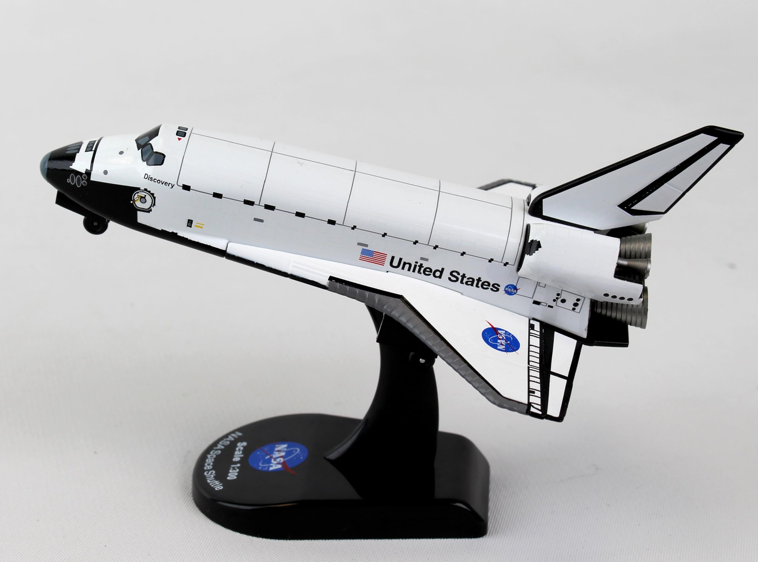 Daron Postage Stamp Space Shuttle Discovery Vehicle (1/300 Scale) - Image 7