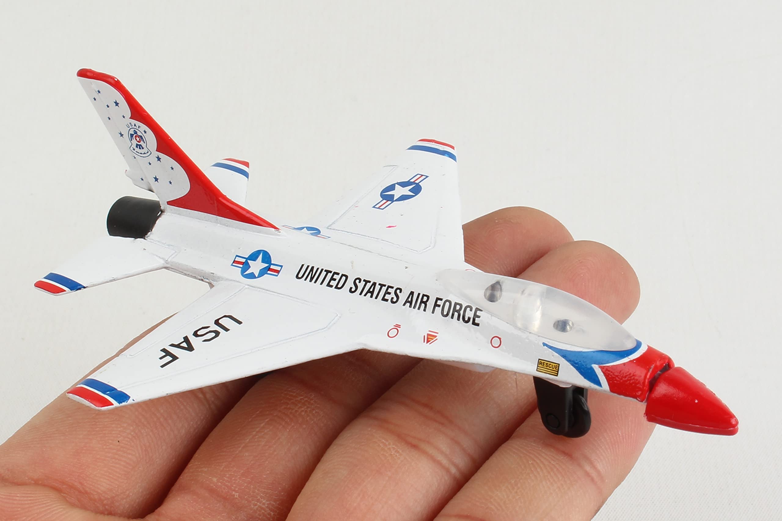 Daron Runway24 F-16 Thunderbird Die Case Plane - Image 4