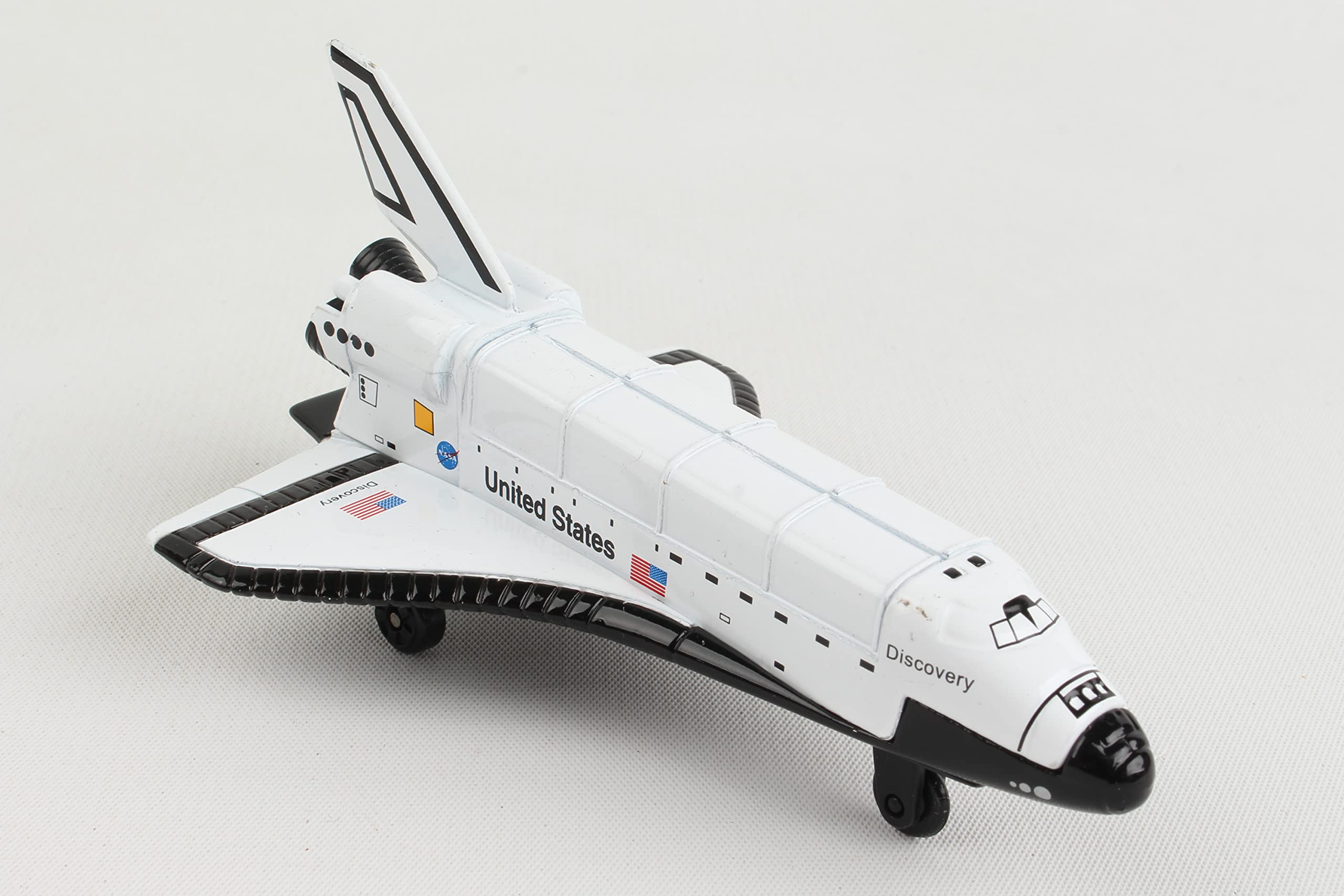Daron Worldwide Trading Runway24 Space Shuttle Discovery Vehicle - Image 4