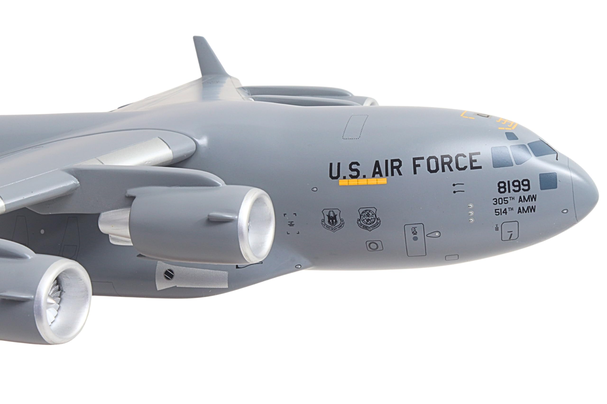 Executive Series Collectible C-17A Globemaster III McGuire AFB NJ 1/100 Scale Resin Model with Base for Ages 14+ - Image 4